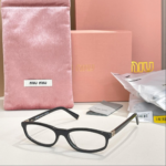MIU MIU SMU A06 Sunglasses