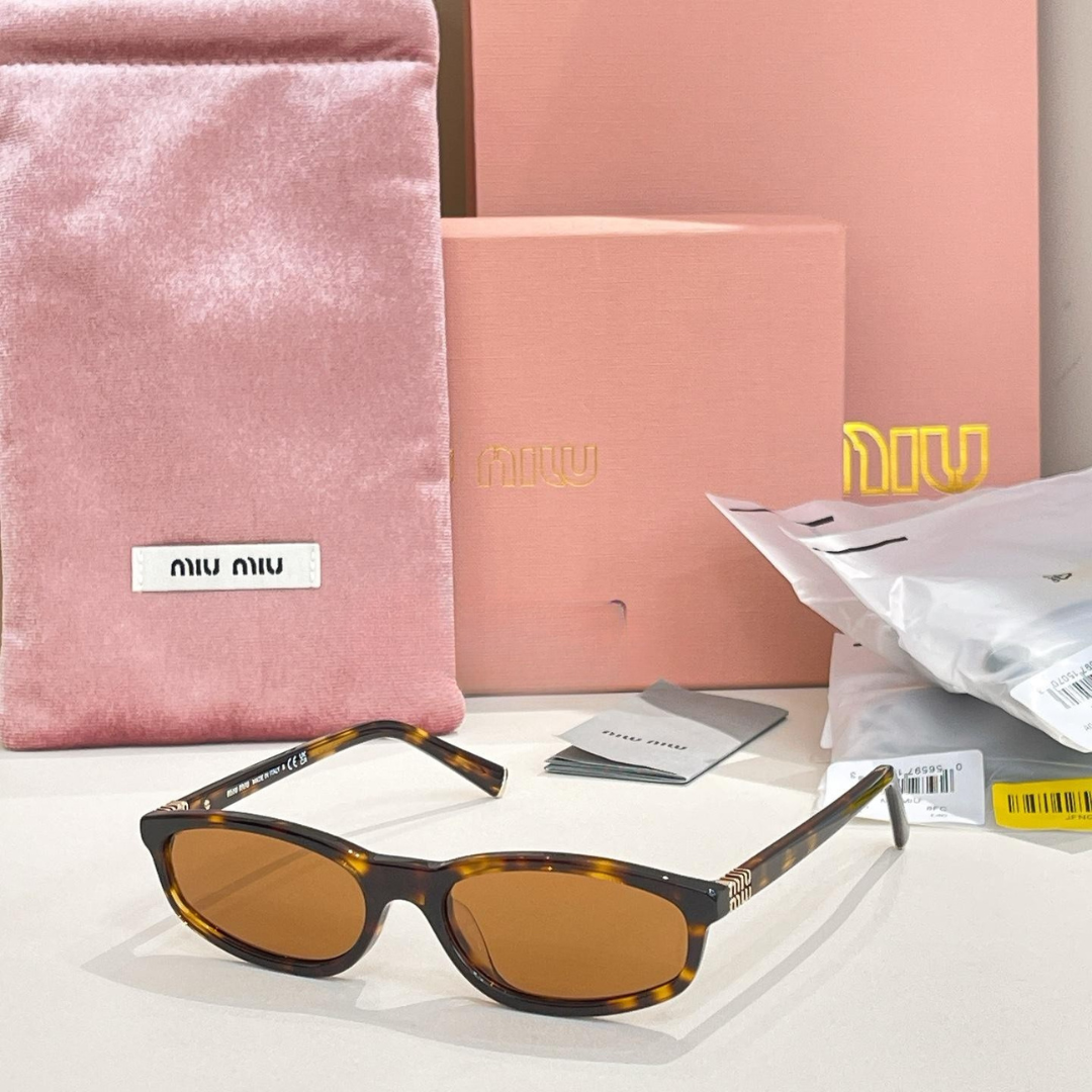 ⁦MIU MIU SMU A06 Sunglasses⁩ – תמונה ⁦1⁩
